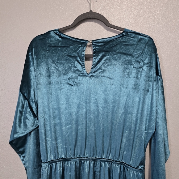 🔴NWT Lane Bryant Velvet Midi Dress With Asym Hem - Picture 5 of 8